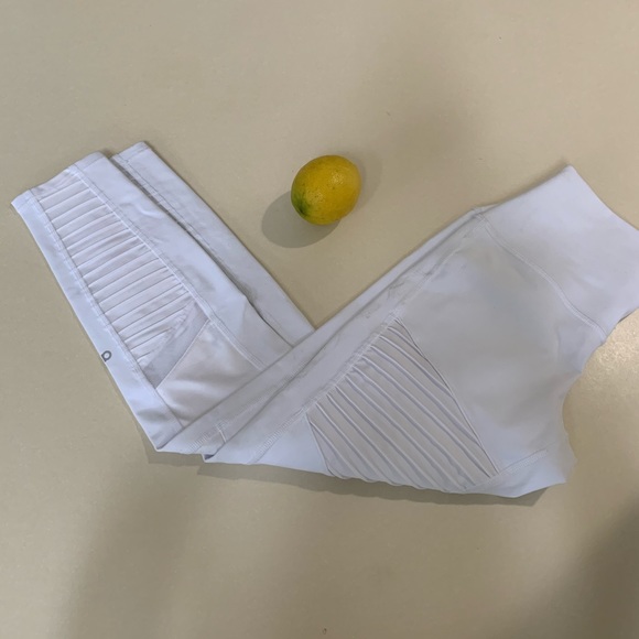 ALO Moto leggings - Picture 2 of 5